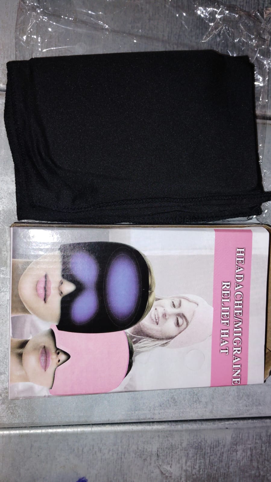 Adjustable headache relief mask with hot and cold therapy